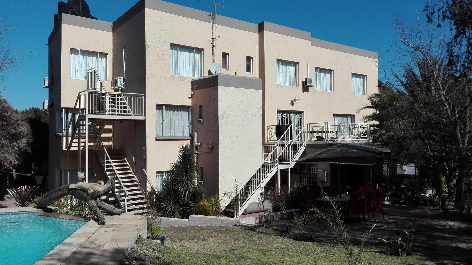 Villa Via Hotel Midrand Dış mekan fotoğraf